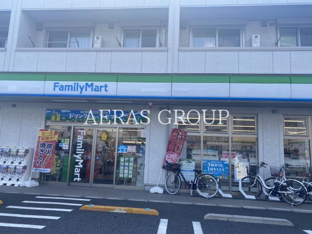 コンビニ　ファミリーマート 足立舎人一丁目店（コンビニ）まで334m