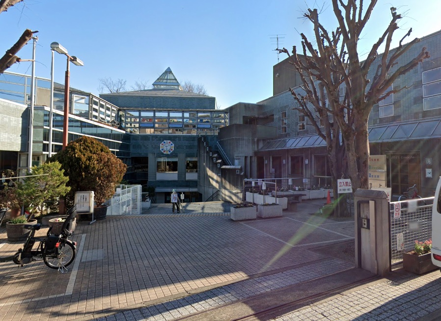 図書館　世田谷区立上北沢図書館（図書館）まで465m