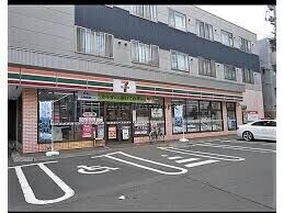 コンビニ　セブンイレブン札幌北22条店（コンビニ）まで490m