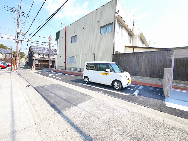 駐車場　駐車スペースもあります