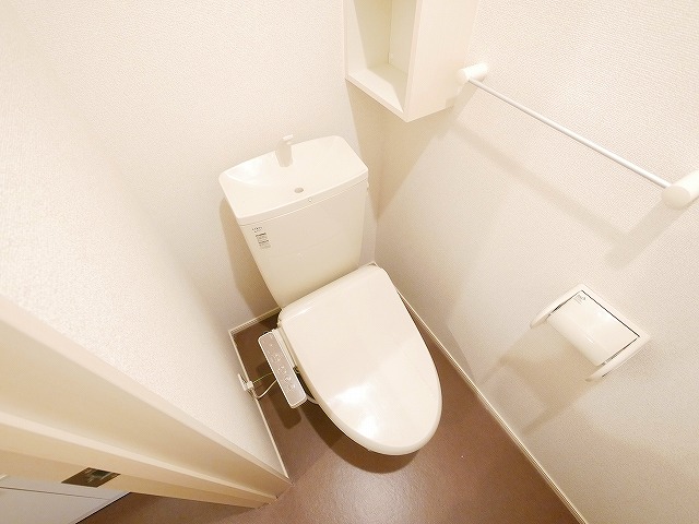 トイレ　ゆったりとした空間のトイレです