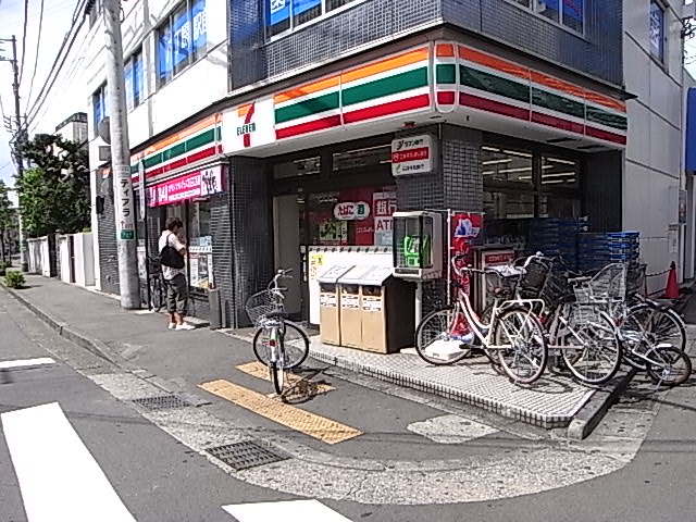 コンビニ　セブンイレブン川崎八丁畷駅前店（コンビニ）まで870m