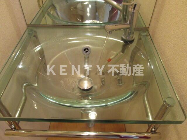 洗面設備　使いやすい洗面所です