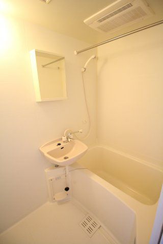 バス・シャワールーム　（別タイプ参考写真）レピュア大塚　豊島区北大塚2