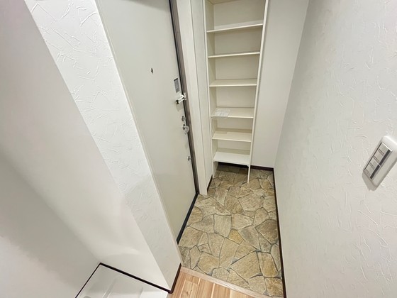 玄関　※別部屋の写真です