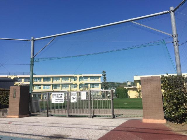 小学校　瑞穂町立瑞穂第一小学校（小学校）まで368m