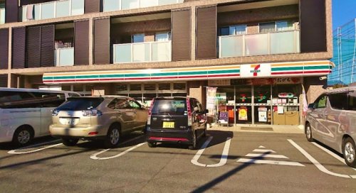 コンビニ　セブンイレブン 小平東京街道店（コンビニ）まで558m