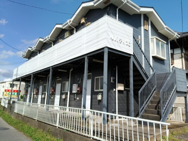 建物外観　外壁修繕後なのでとてもキレイ