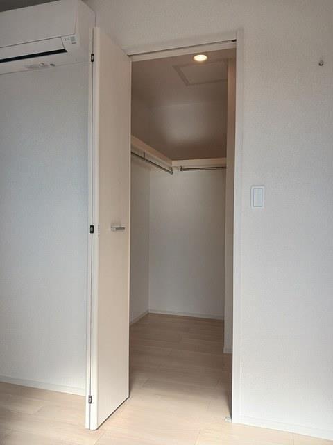収納　ウォークインクローゼット