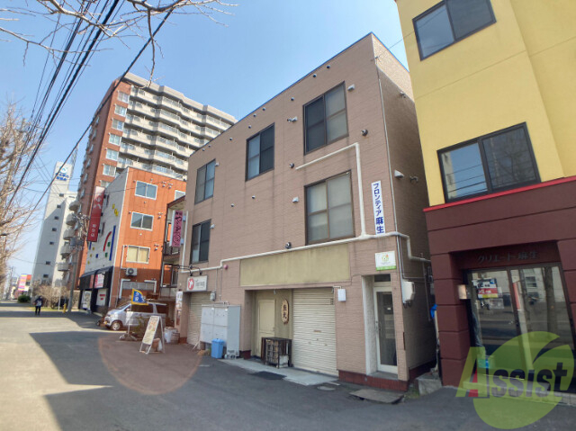 建物外観　札幌市北区麻生町「フロンティア麻生」