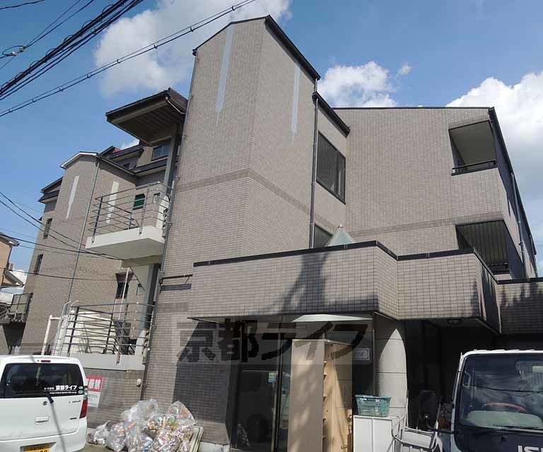 建物外観　２ＷＡＹアクセスの立地良好です。