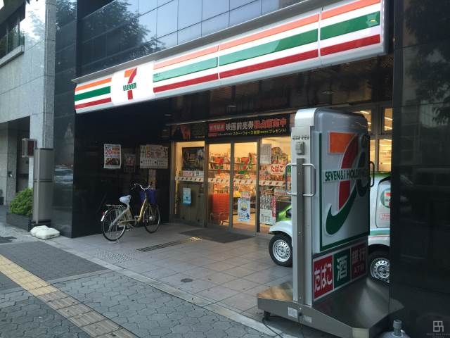 コンビニ　セブンイレブン大阪谷町6丁目店（コンビニ）まで482m