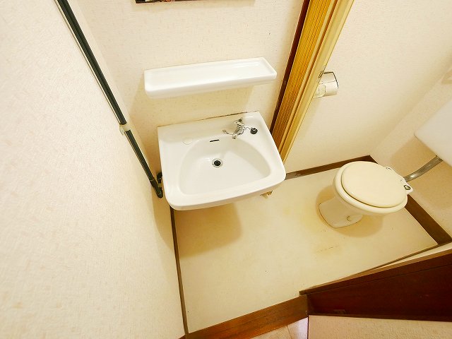 洗面設備　独立洗面台で身支度をすべて済ませてしまいましょう