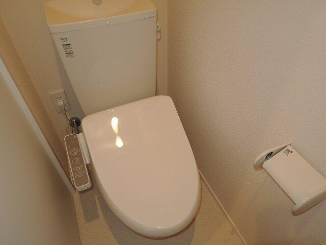 トイレ　清潔感のあるトイレです