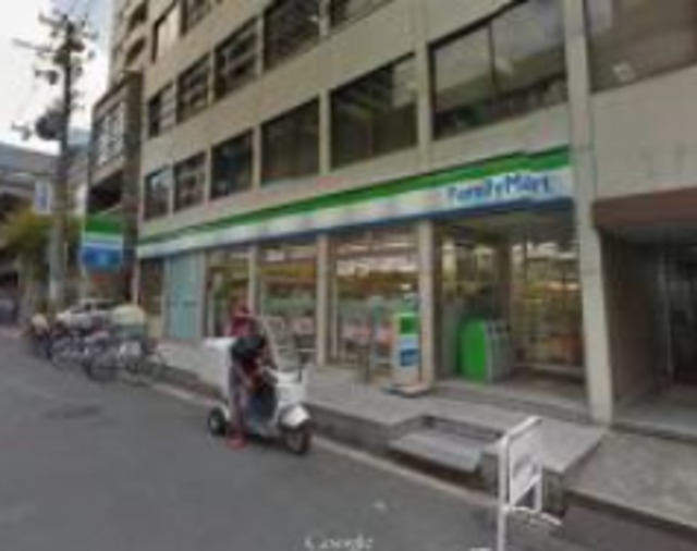 コンビニ　ファミリーマート南船場一丁目店（コンビニ）まで463m