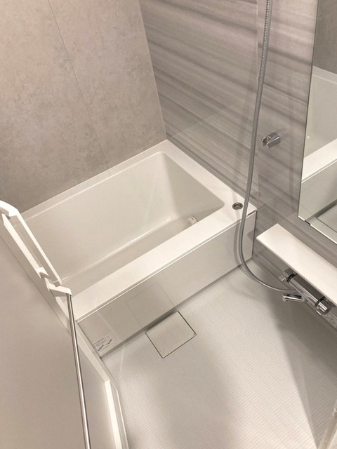 バス・シャワールーム　※写真は同タイプ住戸です。
