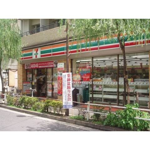 コンビニ　セブンイレブン中野上高田店（コンビニ）まで144m