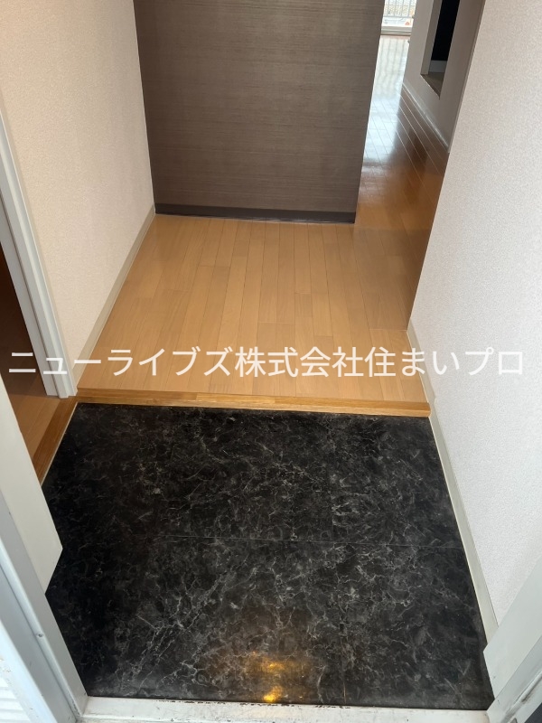 ルポワール古川橋の玄関写真