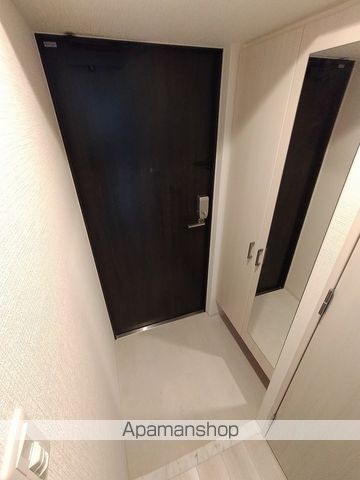 ＪＲおおさか東線 新大阪駅 徒歩10分 15階建 築2年の玄関写真
