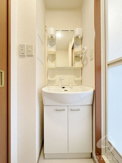 洗面設備　同仕様・反転タイプ