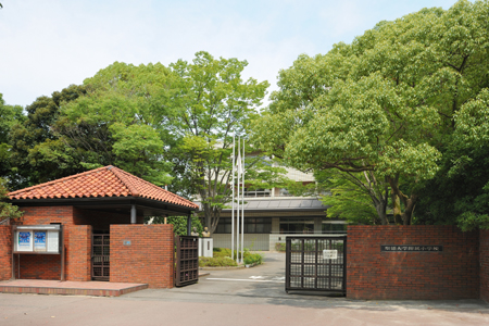 大学・短大　私立聖徳大学（大学・短大）まで583m