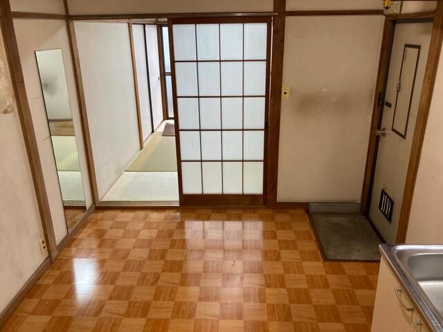 いさみアパートの玄関写真