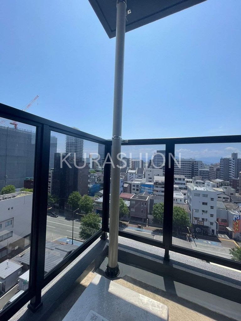 バルコニー　別部屋の写真になります。