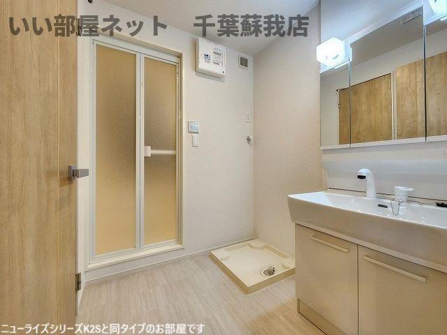 洗面設備　スペースが確保できる洗面所です