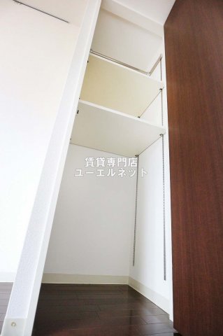 地下鉄御堂筋線 江坂駅 徒歩3分 15階建 築19年の内装写真