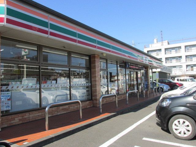 コンビニ　セブンイレブン宇都宮中戸祭店（コンビニ）まで500m