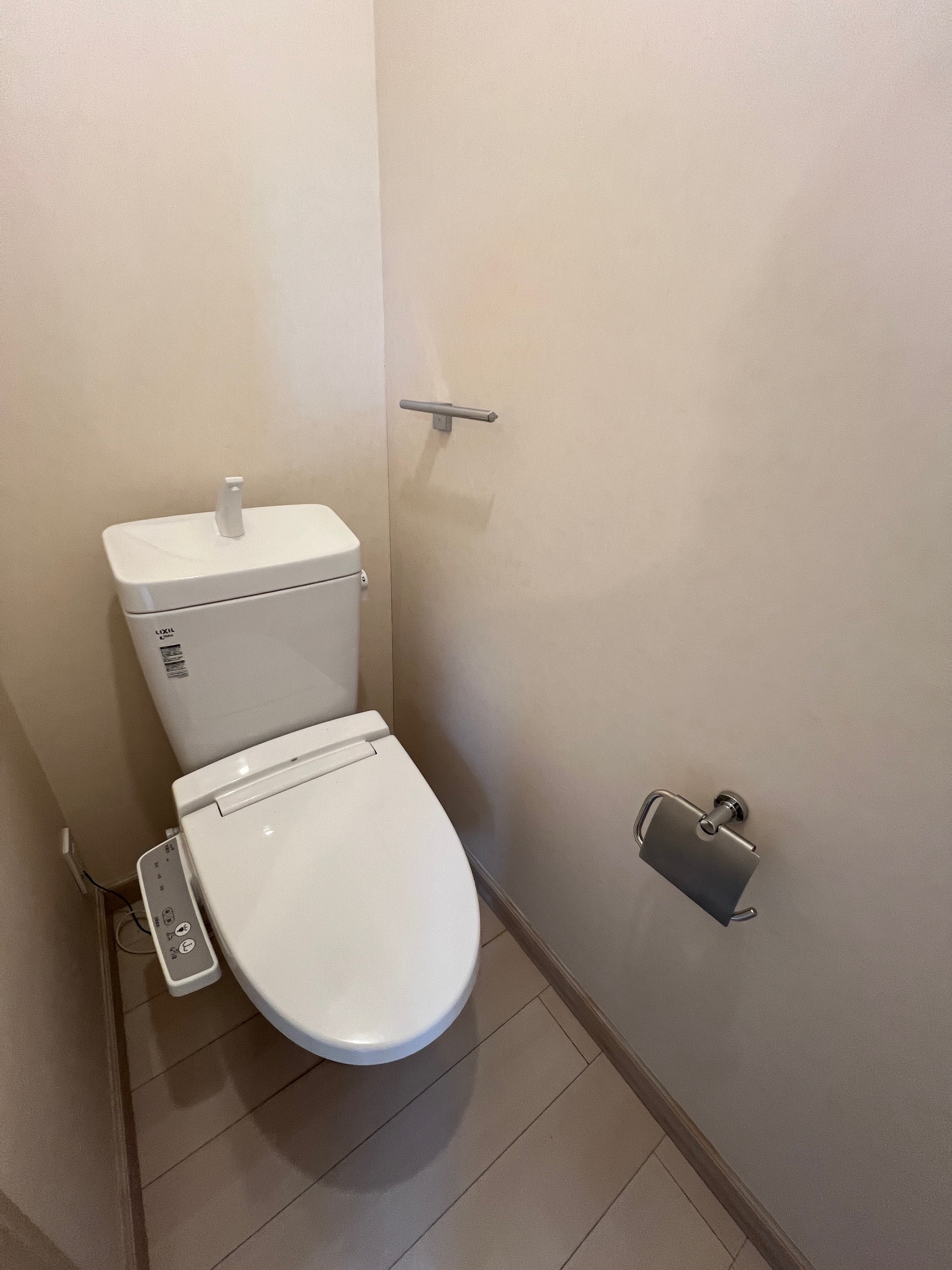 トイレ　同マンション別部屋