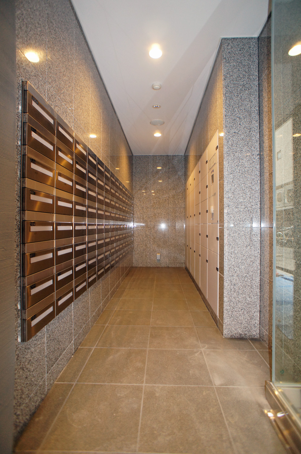 マストライフ中野坂上ANNEXの外観写真