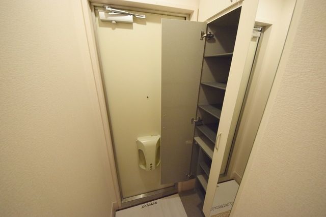 玄関　★お部屋探しは株式会社タウンハウジング東京まで★