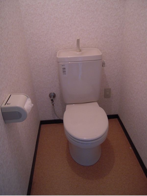 トイレ　落ち着いたトイレです