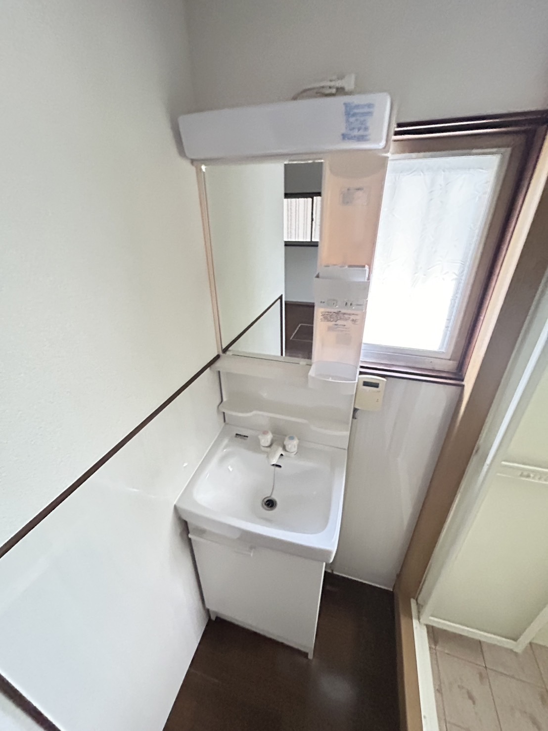 歌敷山4丁目戸建の内装写真