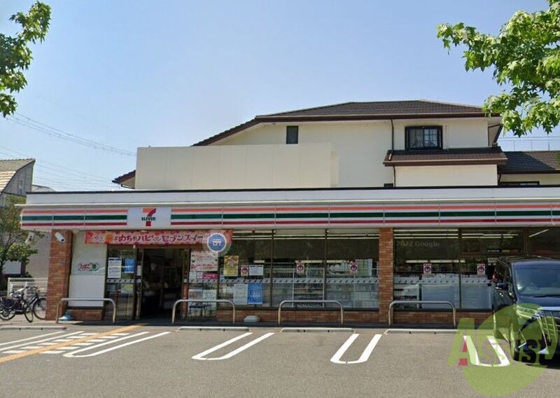 コンビニ　セブン-イレブン 西宮高木西町店（コンビニ）まで126m
