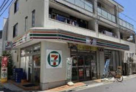 コンビニ　セブンイレブン 下高井戸駅北口店（コンビニ）まで328m