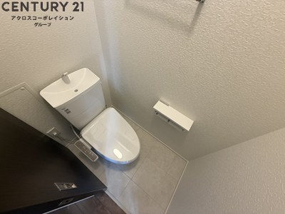 トイレ　温水洗浄便座完備