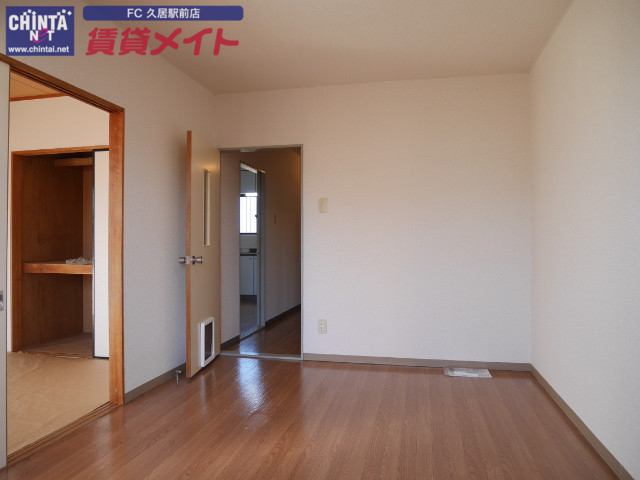 その他部屋・スペース　その他部屋・スペース－明るい洋室