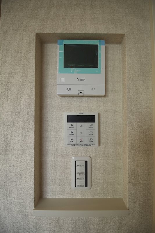 セキュリティ　TVモニターホン・給湯コントロールパネル・照明スイッチ