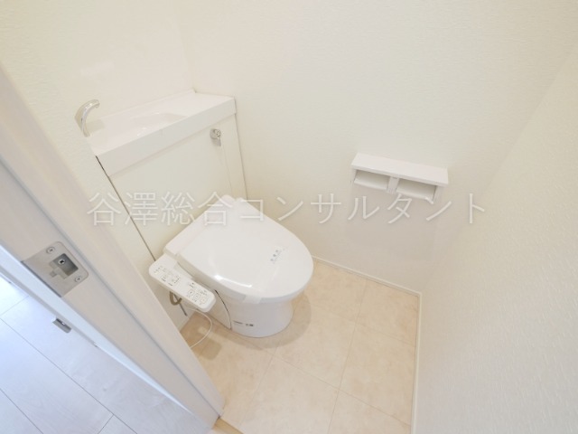 ベルサイズフラット鶴瀬のトイレ写真