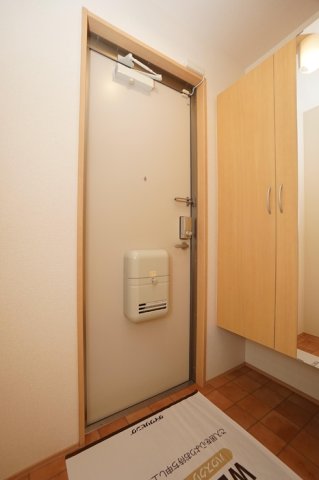 コンフォールの玄関写真