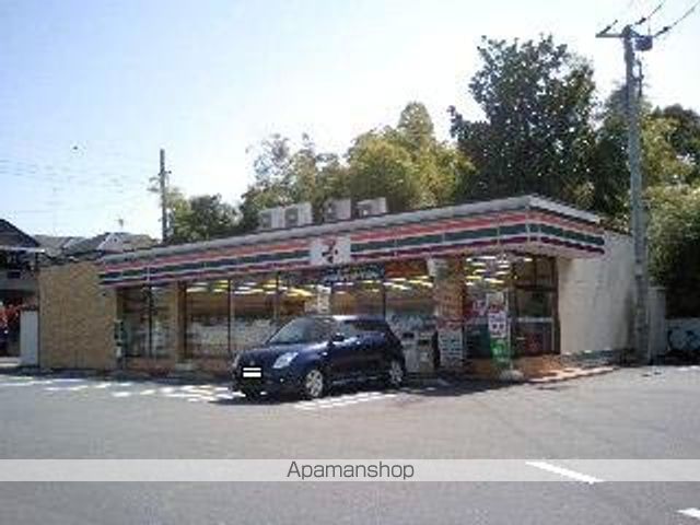 コンビニ　セブンイレブン鴻巣大間３丁目店（コンビニ）まで500m
