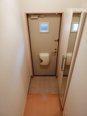 玄関　ゆったりとした玄関です