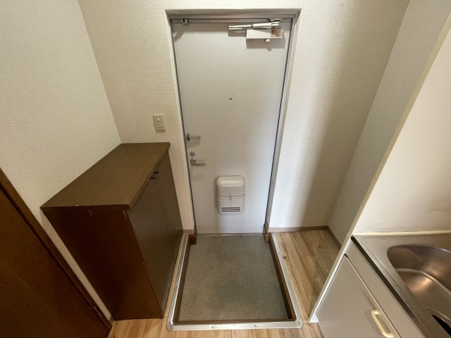 C.C.9.の玄関写真