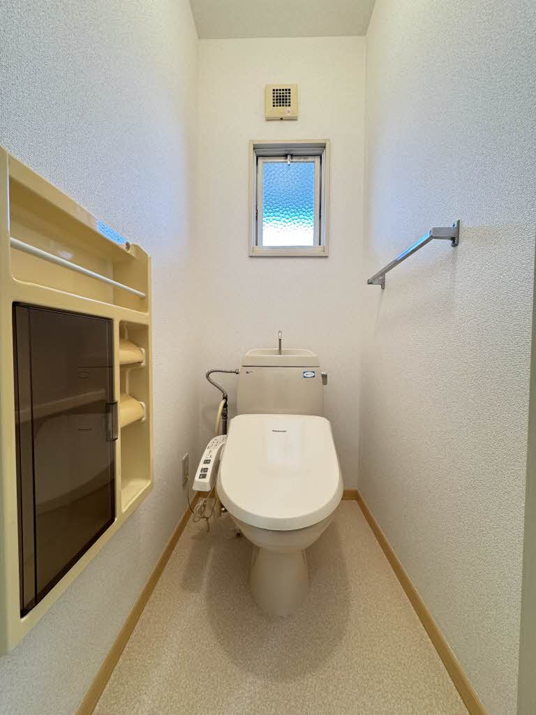 トイレ　トイレもきれいです