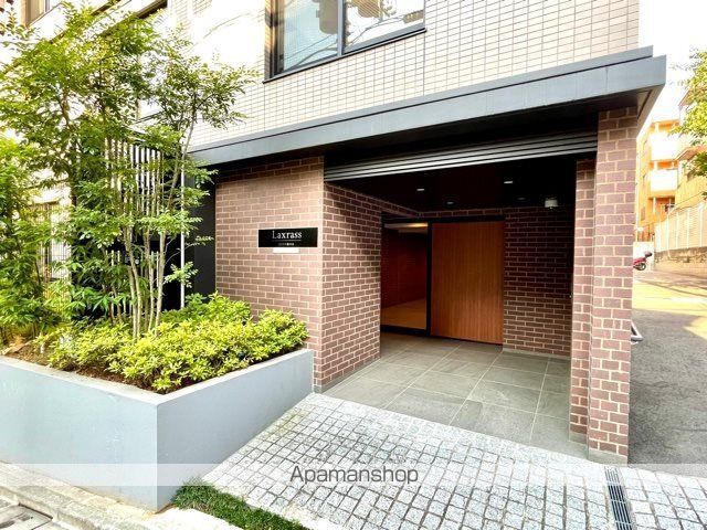 東急大井町線 旗の台駅 徒歩10分 4階建 築8年の外観写真