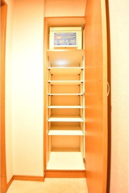 玄関　（別タイプ参考写真）ヴェルト湯島　文京区湯島3