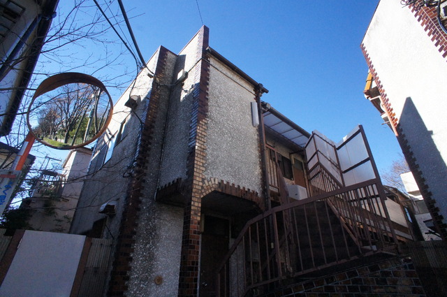 建物外観　閑静な住宅街☆２駅３沿線利用可能♪
