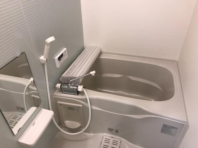 バス・シャワールーム　バス